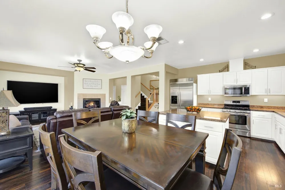 413 Meehan Ct, Suisun City, CA 94585