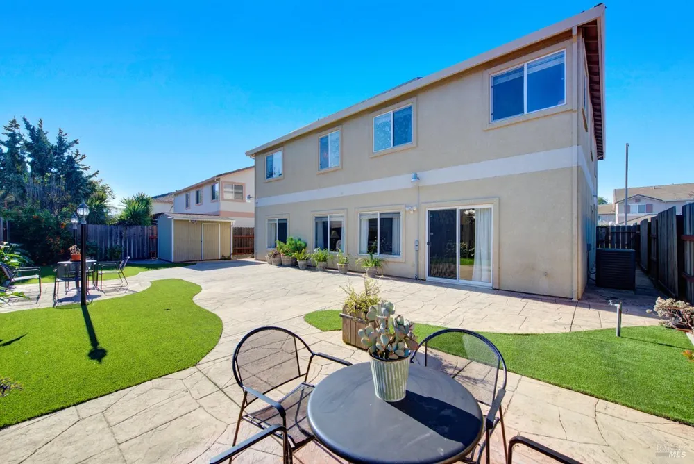 413 Meehan Ct, Suisun City, CA 94585