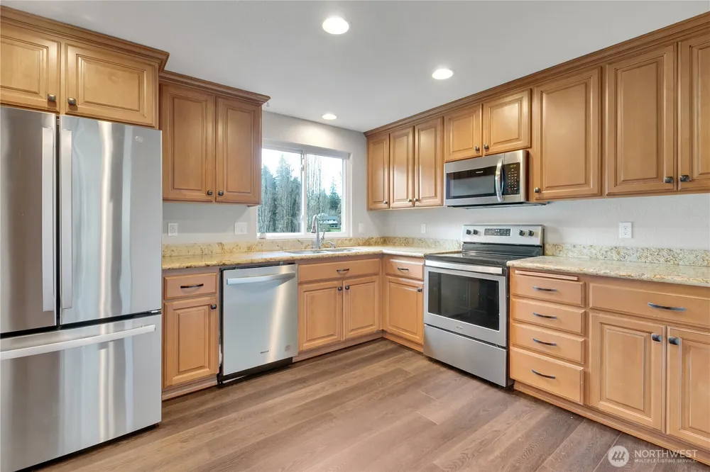 32417 29th Ave SW, Federal Way, WA 98023
