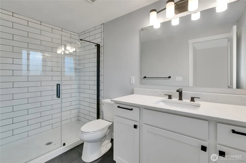 32417 29th Ave SW, Federal Way, WA 98023