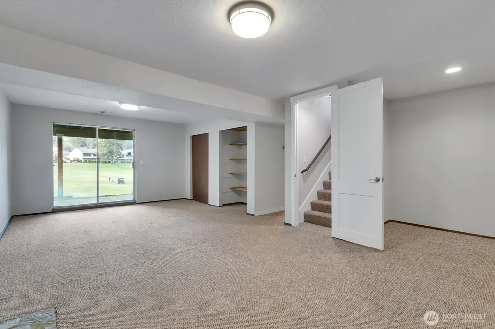 32417 29th Ave SW, Federal Way, WA 98023