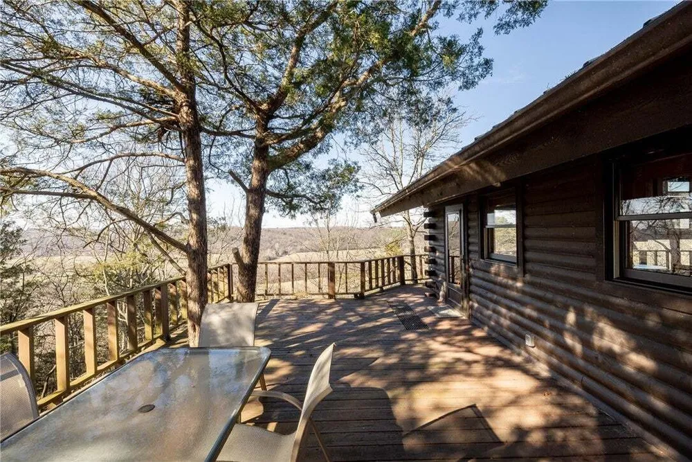 Thompson Ln, Noel, MO 64854