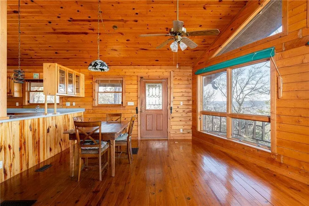 Thompson Ln, Noel, MO 64854