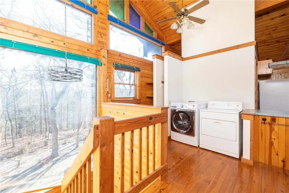 Thompson Ln, Noel, MO 64854
