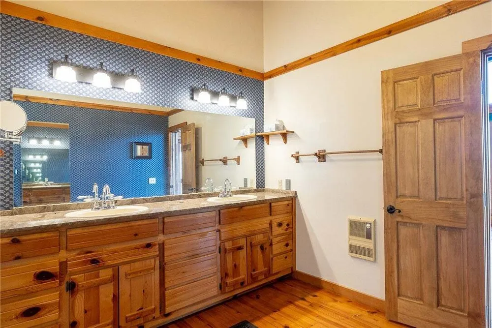 Thompson Ln, Noel, MO 64854