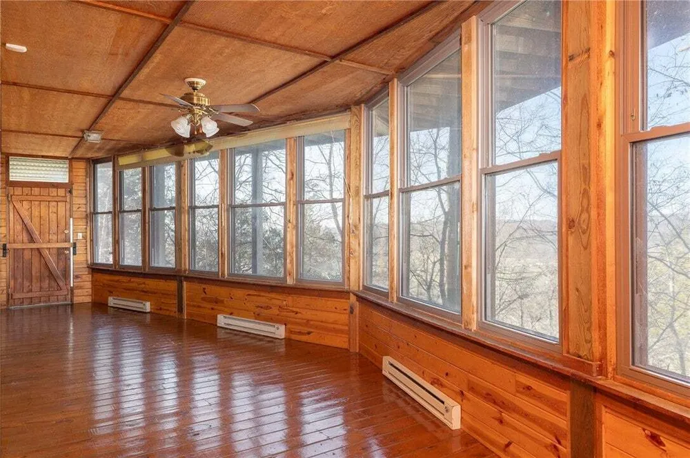 Thompson Ln, Noel, MO 64854