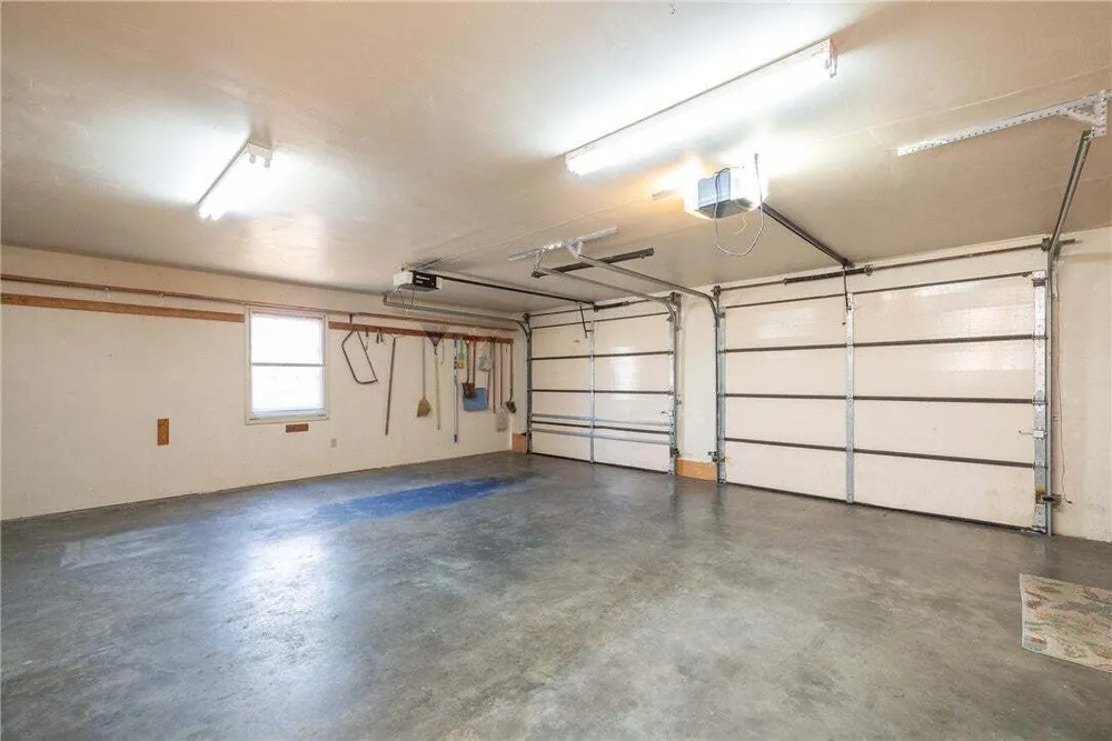 Thompson Ln, Noel, MO 64854