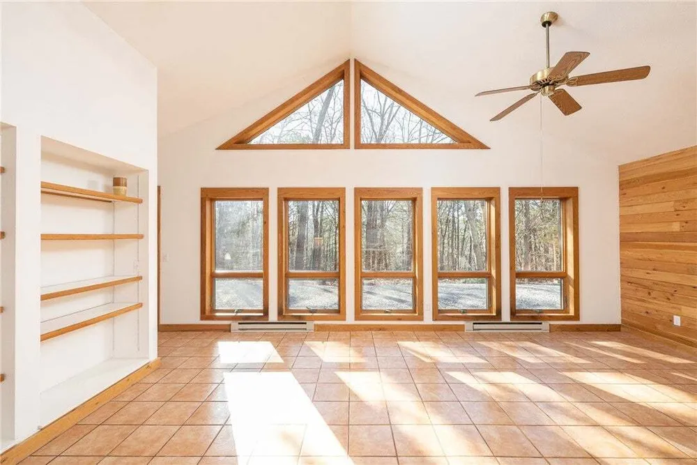 Thompson Ln, Noel, MO 64854