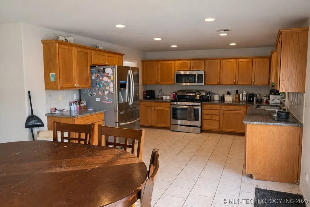 8434 S 111th East Ave, Tulsa, OK 74133
