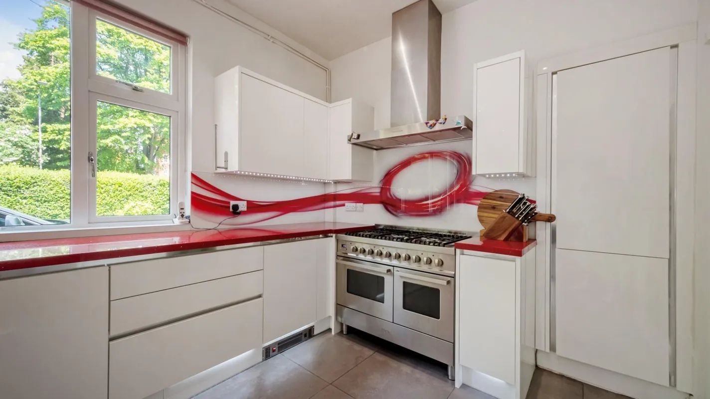 Knighton Grange Road, Oadby, Leicestershire