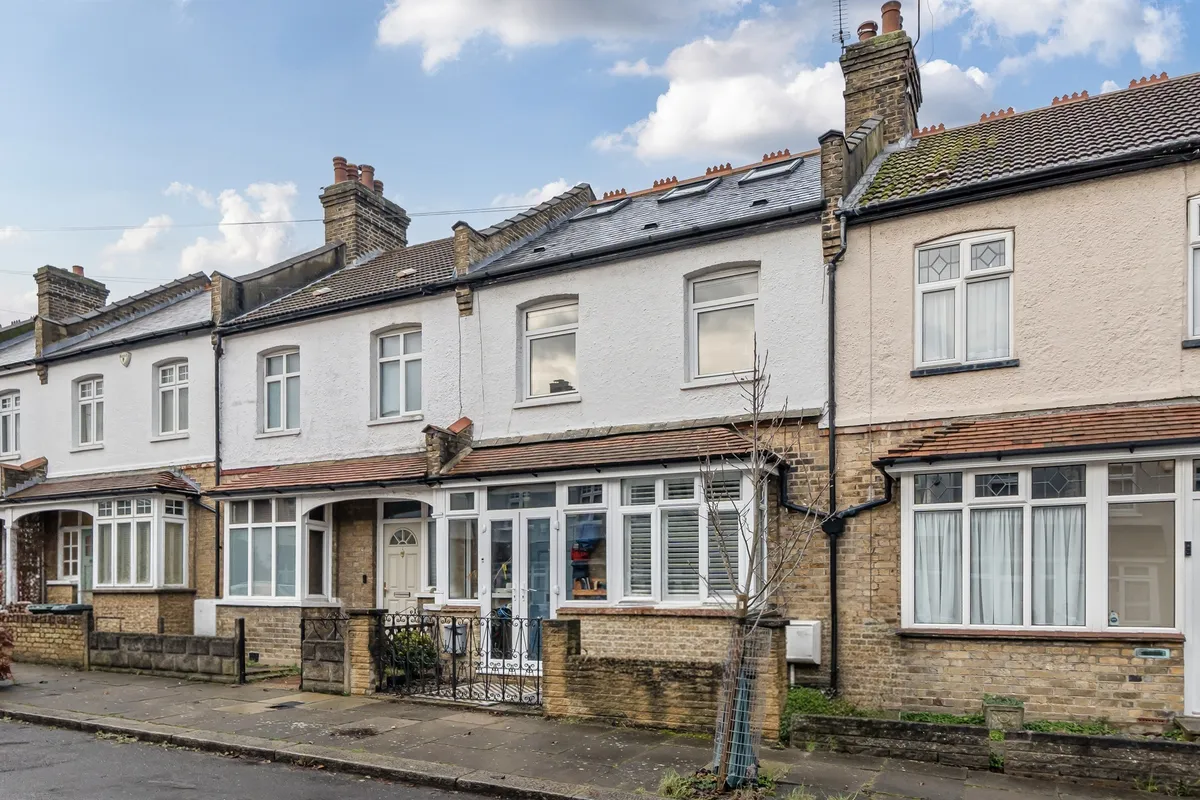 Radcliffe Avenue, Enfield