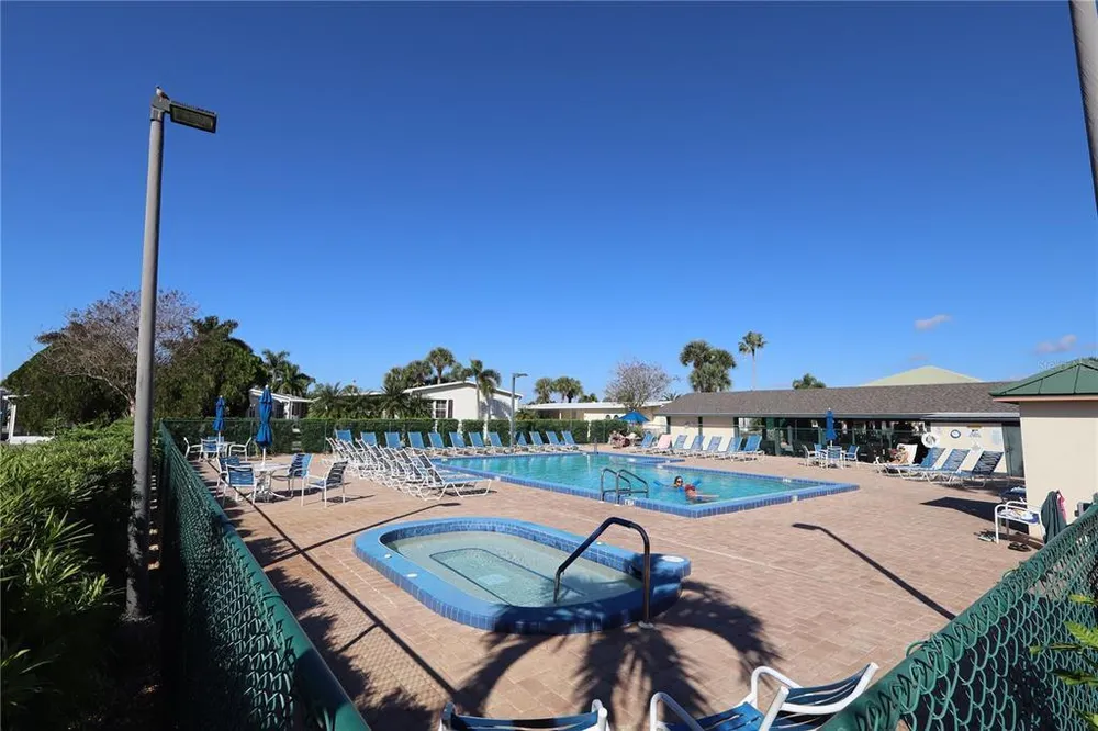 2100 Kings Hwy, Port Charlotte, FL 33980