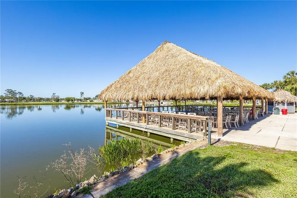 2100 Kings Hwy, Port Charlotte, FL 33980