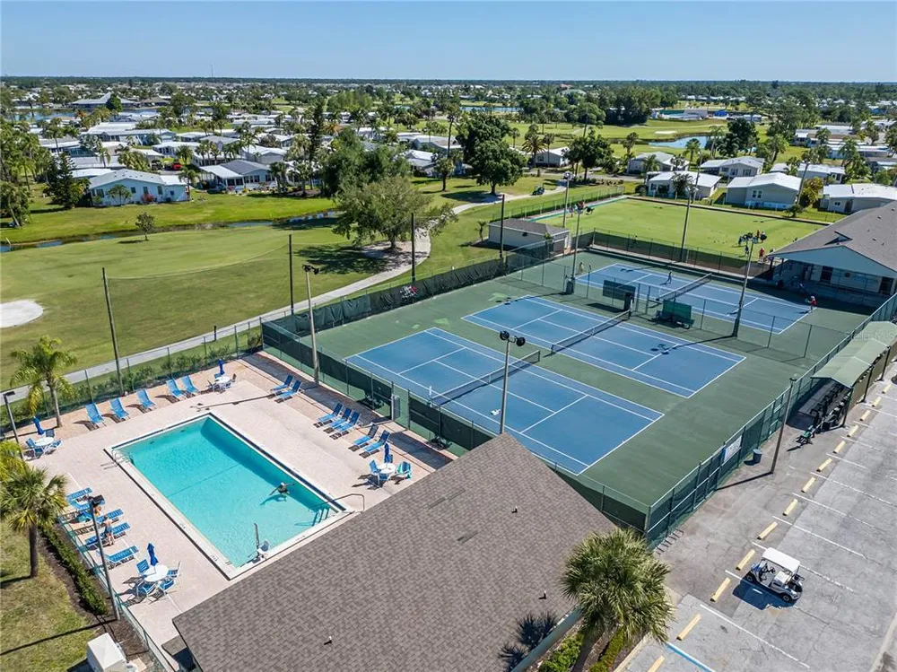 2100 Kings Hwy, Port Charlotte, FL 33980