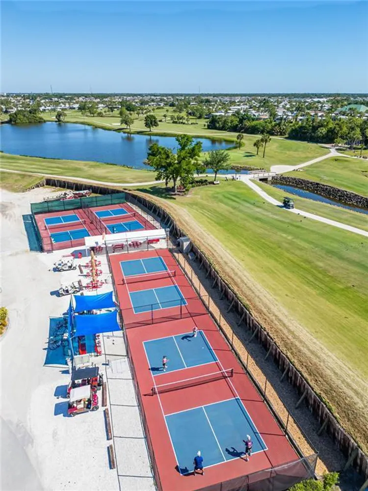 2100 Kings Hwy, Port Charlotte, FL 33980