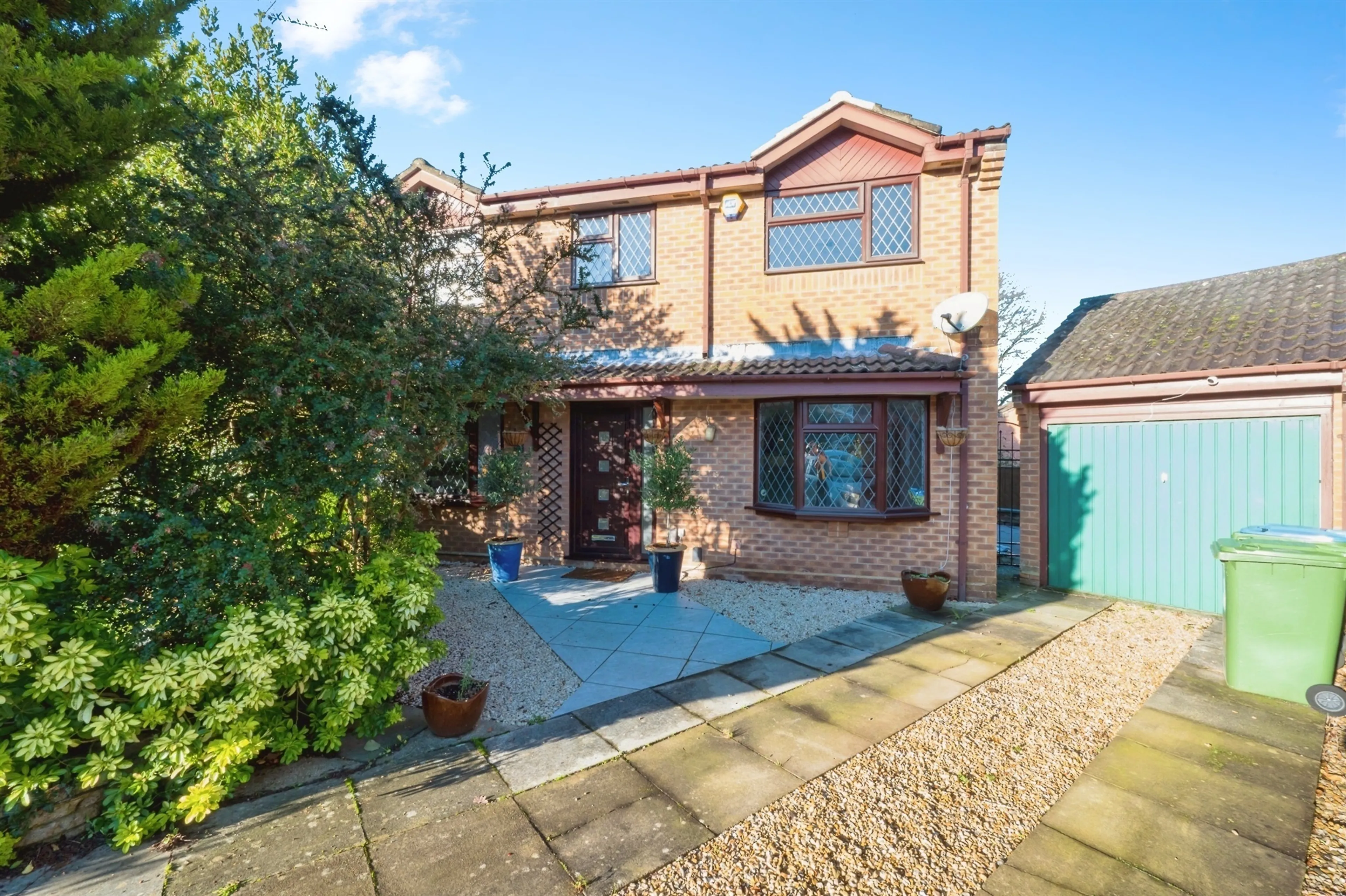 Property at Adur Close, West End, Southampton