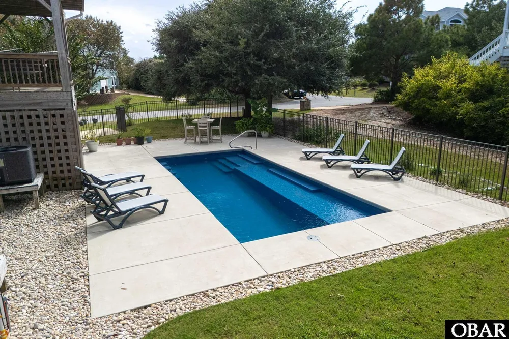 120 Tuckahoe Dr E, Duck, NC 27949