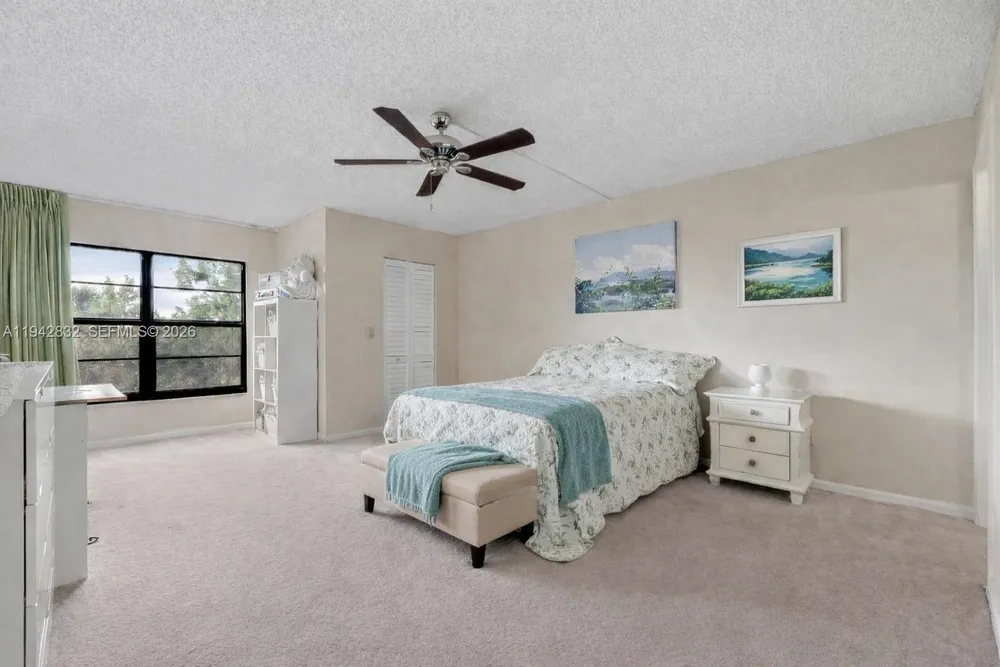2200 S Cypress Bend Dr, Pompano Beach, FL 33069