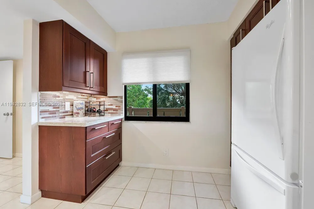 2200 S Cypress Bend Dr, Pompano Beach, FL 33069