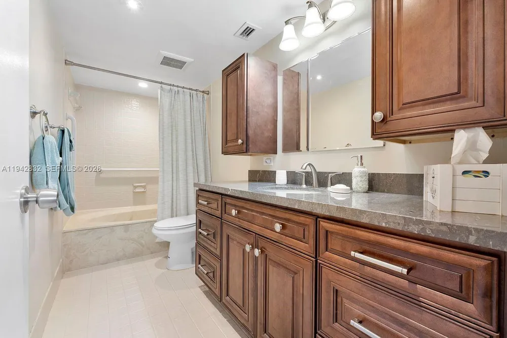 2200 S Cypress Bend Dr, Pompano Beach, FL 33069