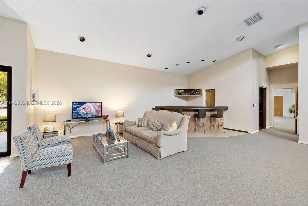 2200 S Cypress Bend Dr, Pompano Beach, FL 33069