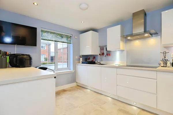 Cortland Way, STOURPORT-ON-SEVERN, Wo...