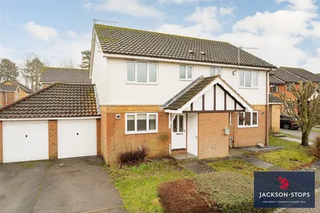 Barry Lynham Drive, Newmarket, CB8