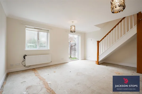 Barry Lynham Drive, Newmarket, CB8 photo 2