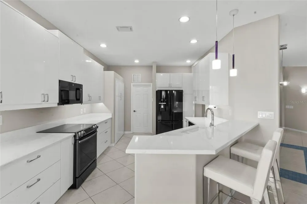 4160 Mackay Falls Terrace, Sarasota, FL 34243