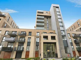 Edinburgh Gate, Harlow photo