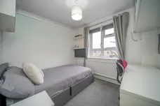 Rosebery Way, Tring