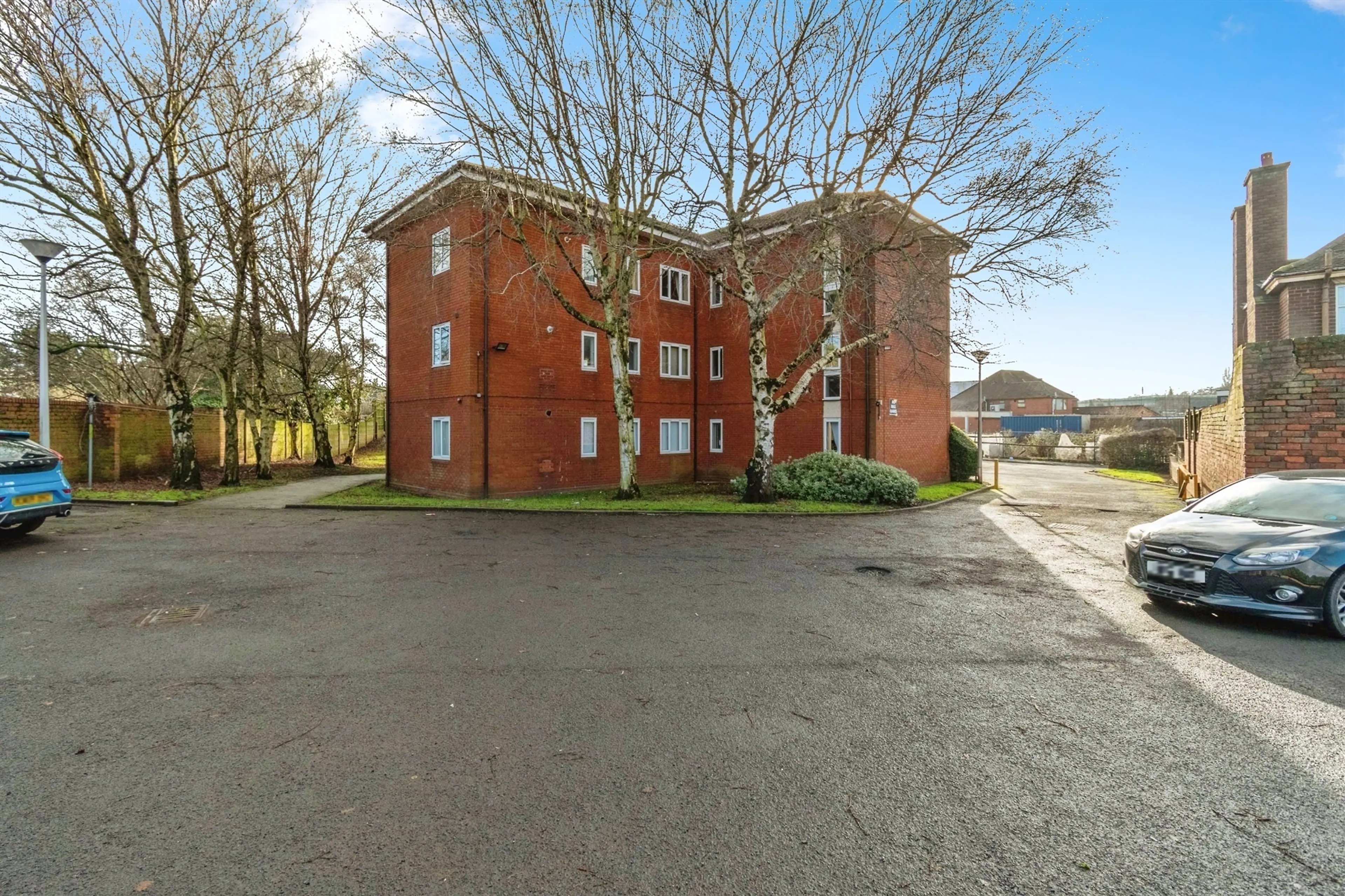 Property photo 0