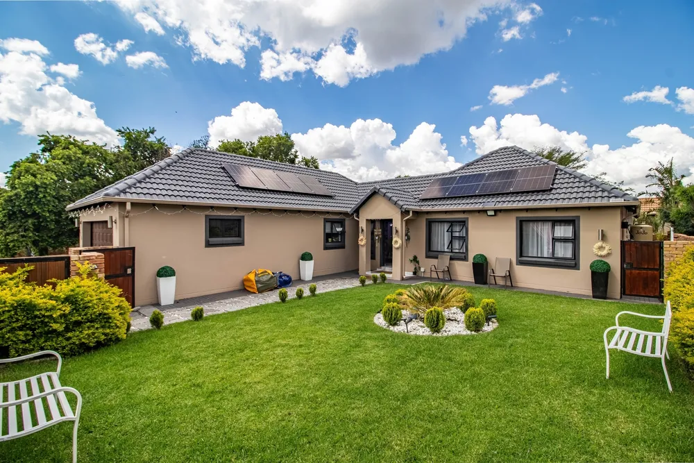 South Africa, Gauteng, Greenstone Hill, Sapphire Cove, 8