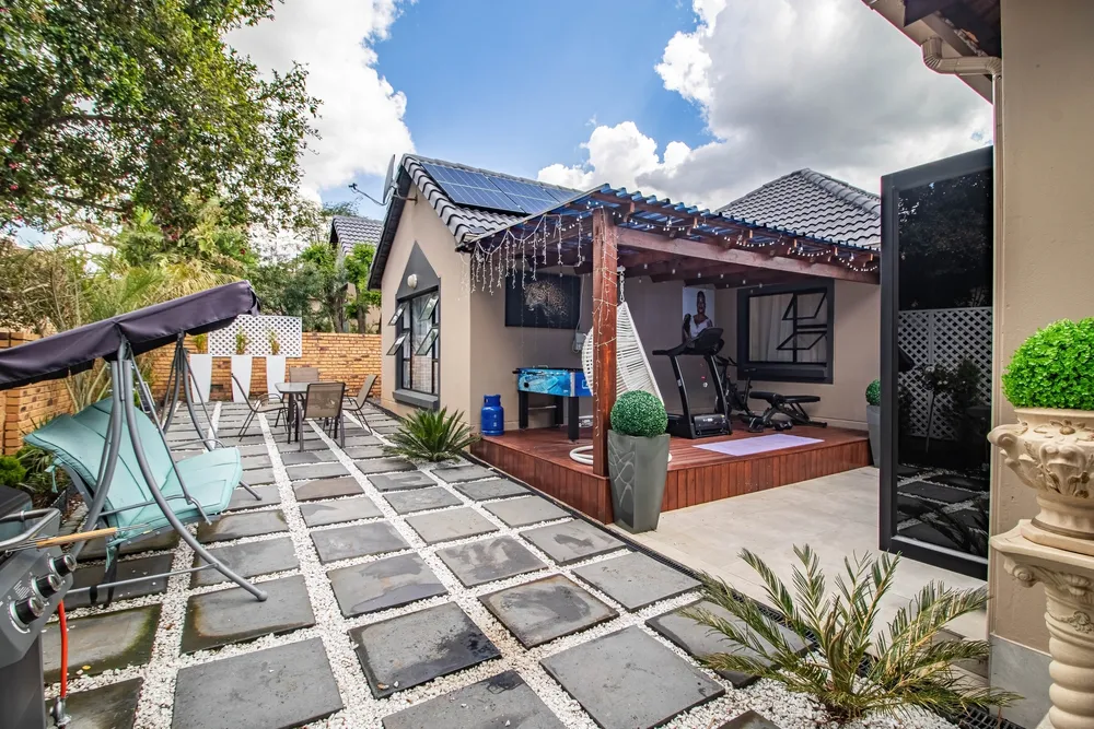 South Africa, Gauteng, Greenstone Hill, Sapphire Cove, 8