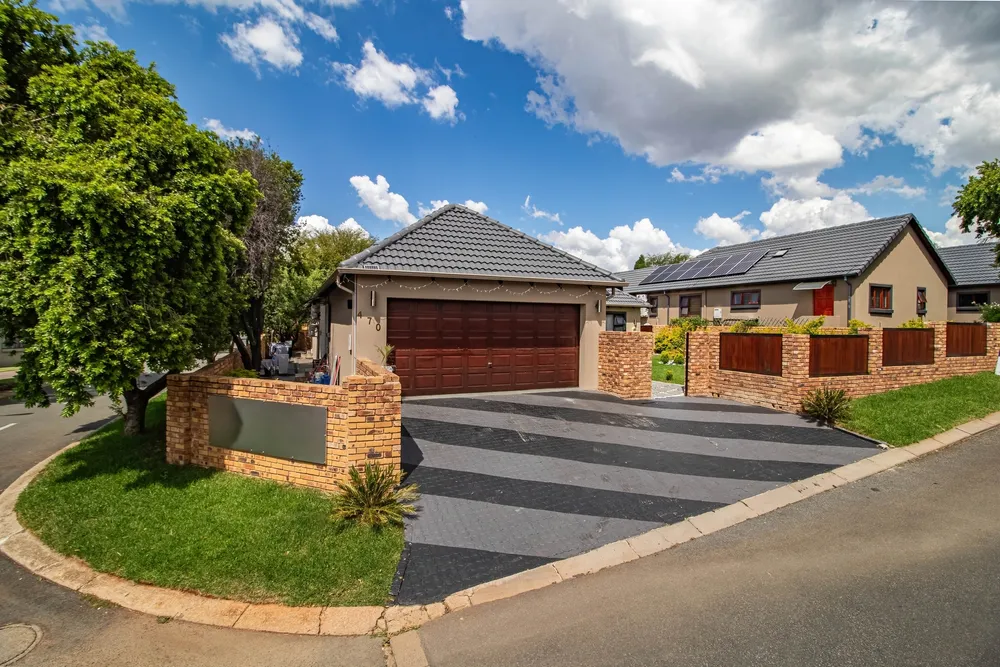 South Africa, Gauteng, Greenstone Hill, Sapphire Cove, 8