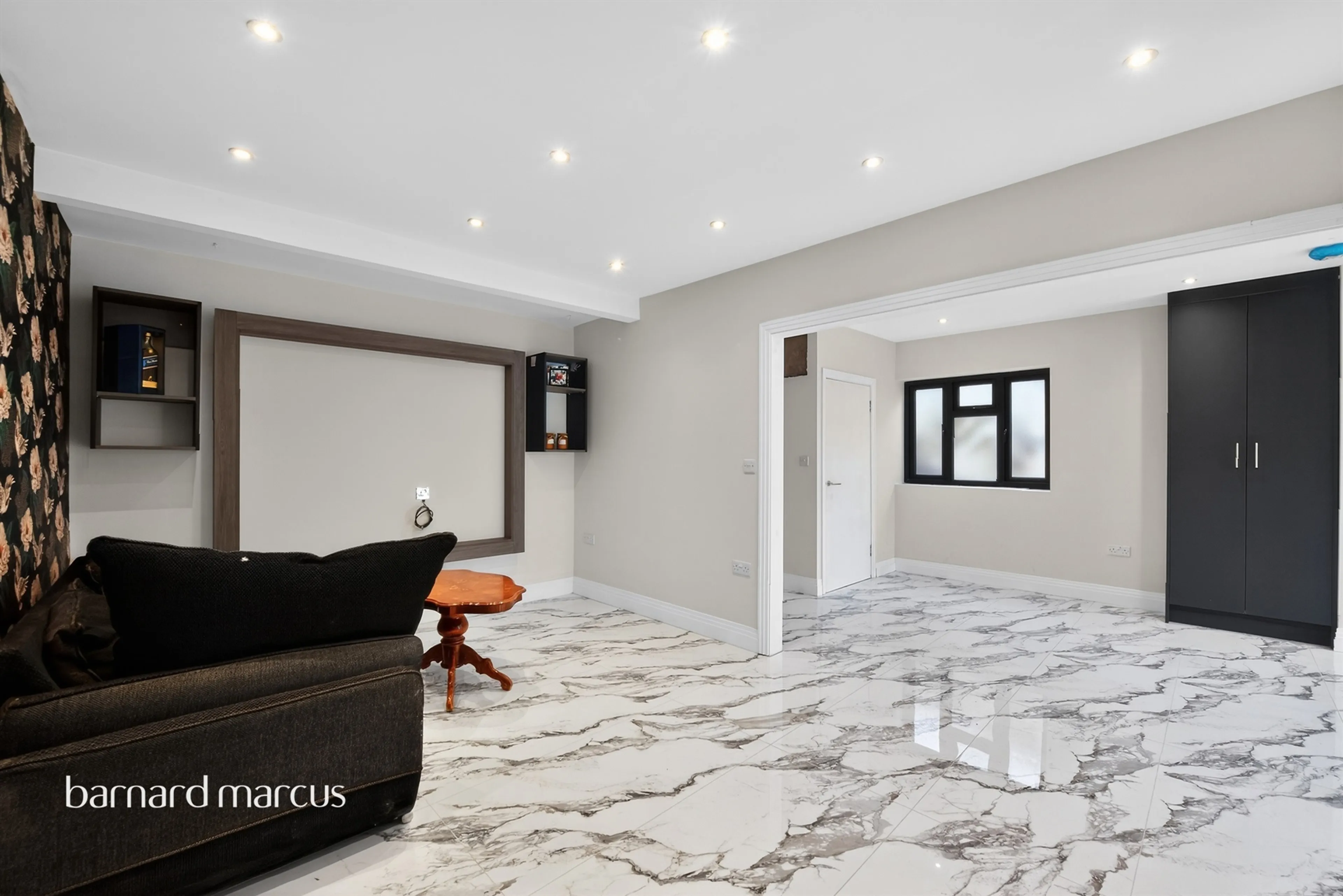 Property at Feltham Hill Road, Ashford