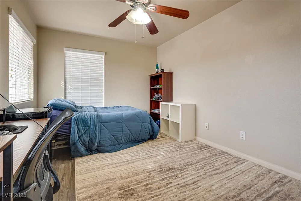 3716 Honey Crest Dr, Las Vegas, NV 89135