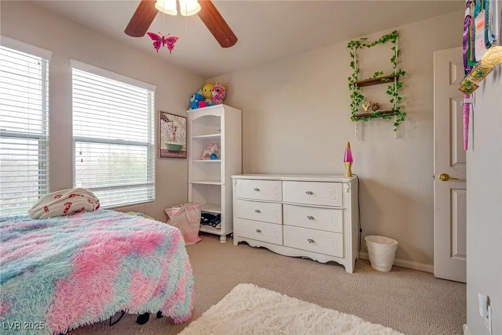 3716 Honey Crest Dr, Las Vegas, NV 89135