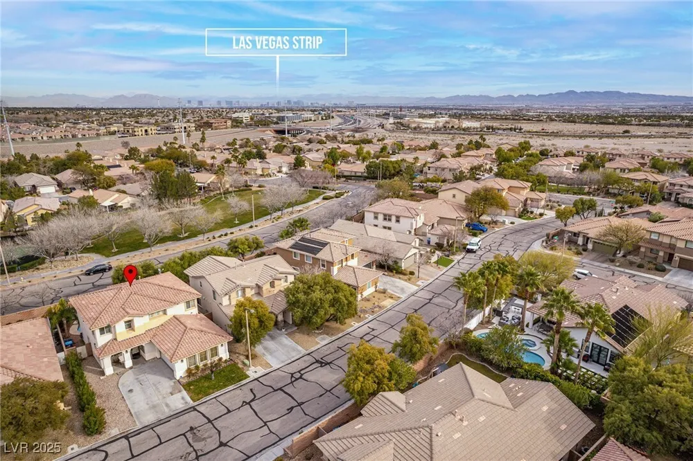 3716 Honey Crest Dr, Las Vegas, NV 89135