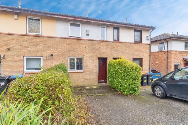 Wimbledon Place, Bradwell Common, Mil...