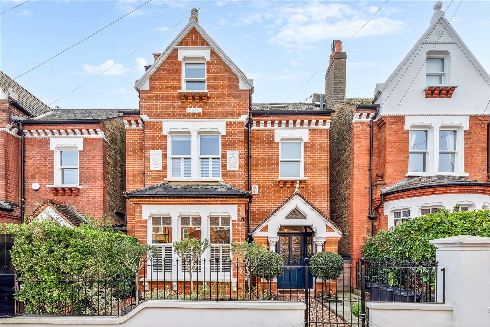 Sw12 Area 6 bedroom property in Thurleigh Road, London, SW12 - Guide price £ ...
