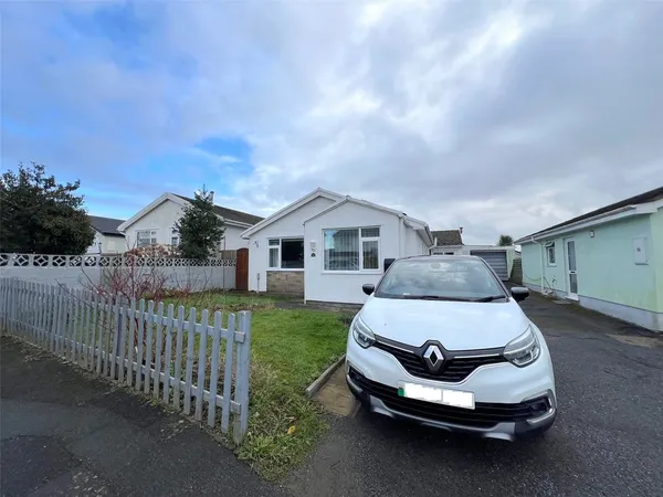 St. Leonards Avenue, Crundale, Haverf...