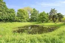 Huntercombe Lane South, Huntercombe Park, Taplow, Maidenhead