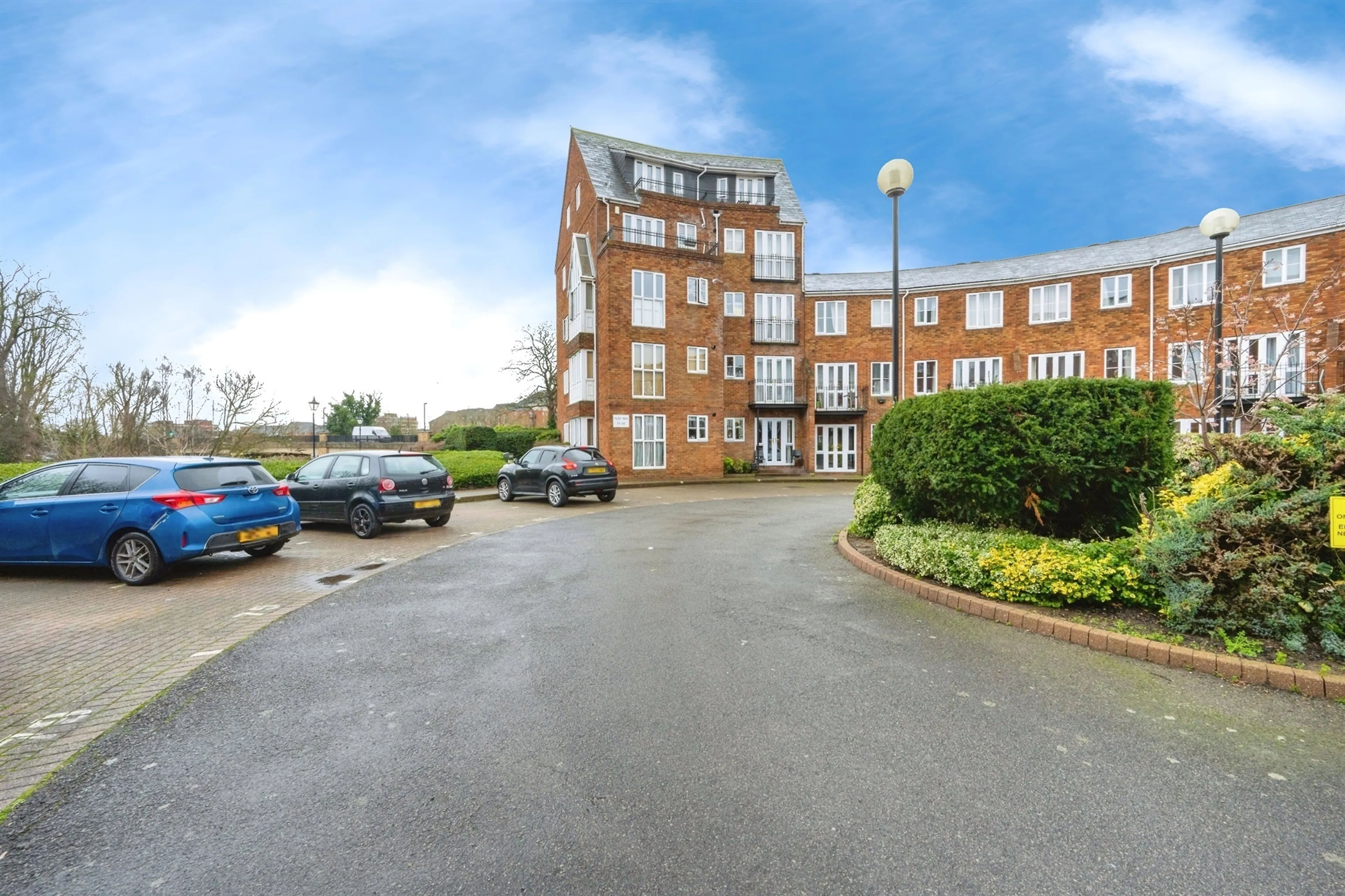 Property photo 0