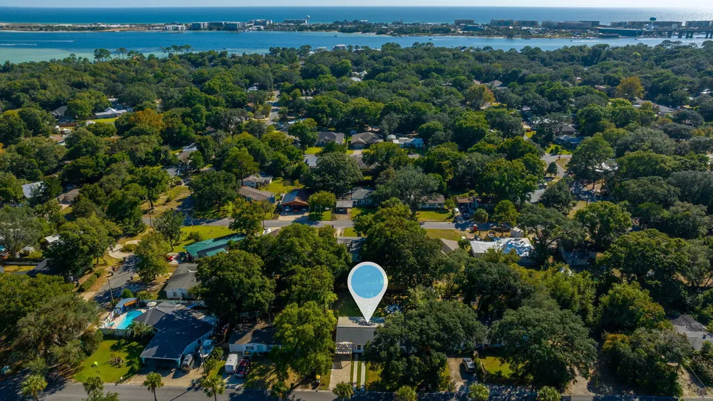 342 Hollywood Blvd SE, Fort Walton Beach, FL 32548