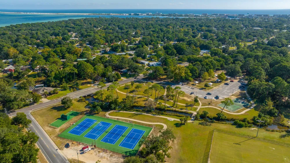 342 Hollywood Blvd SE, Fort Walton Beach, FL 32548