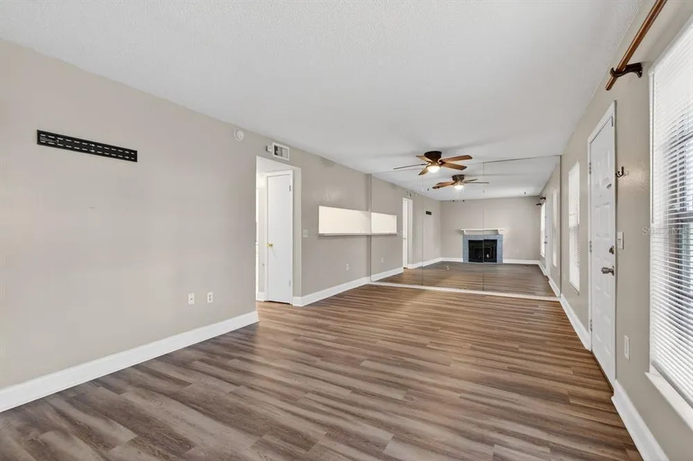 14319 Hanging Moss Circle, Tampa, FL 33613
