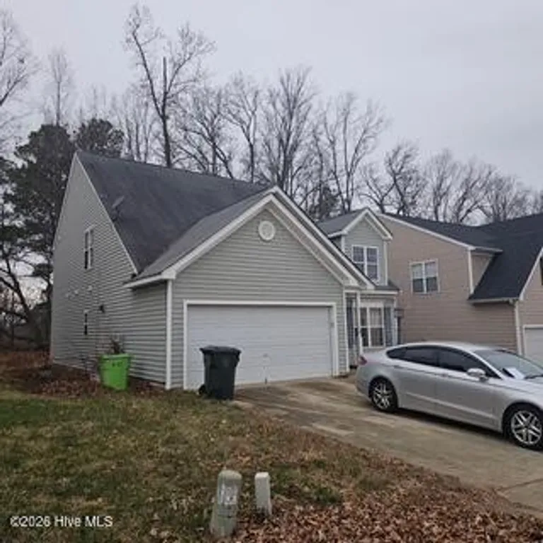 2016 Red Quartz Dr, Raleigh, NC 27610
