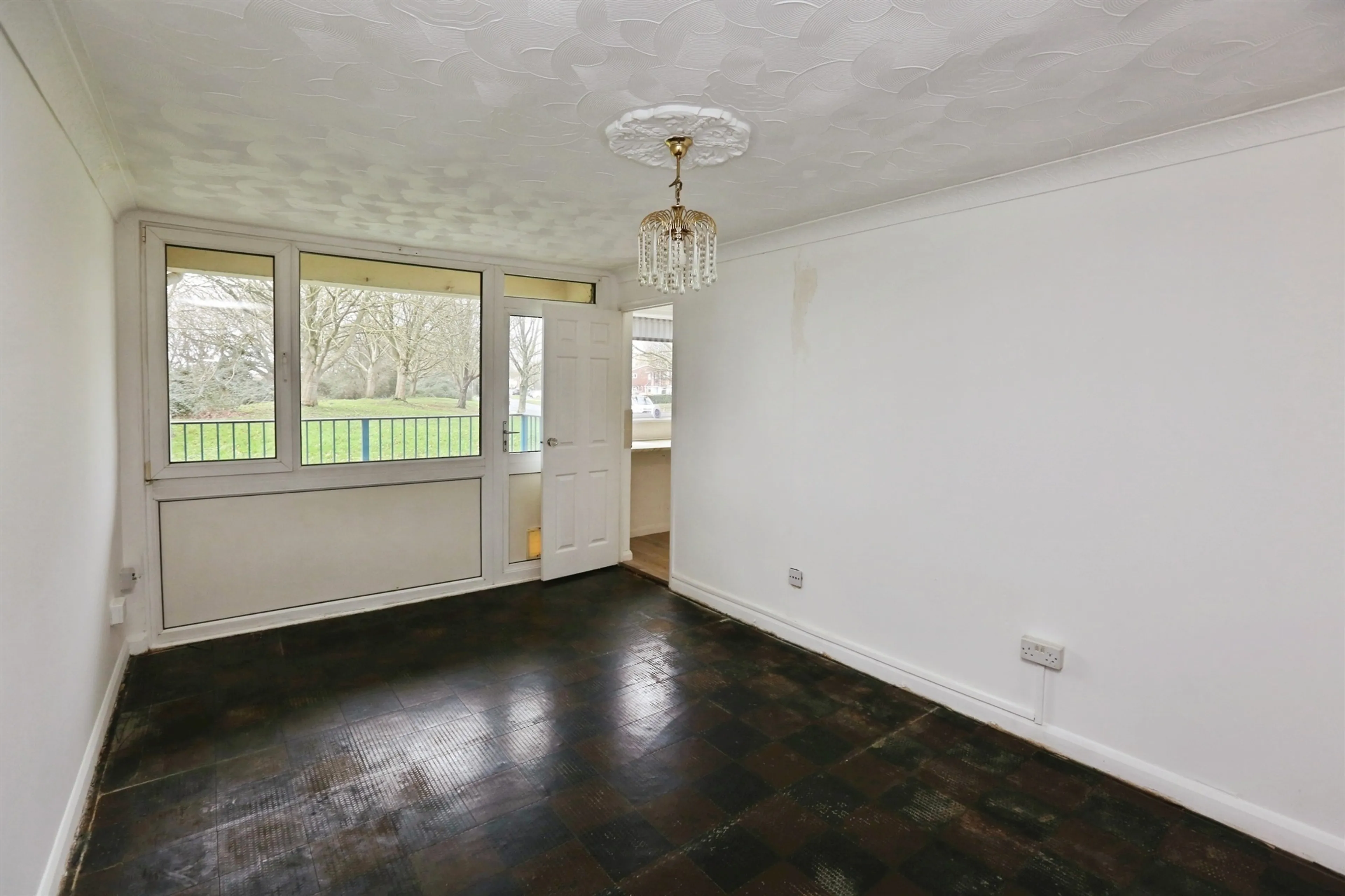 Property at Longfield Avenue, Fareham