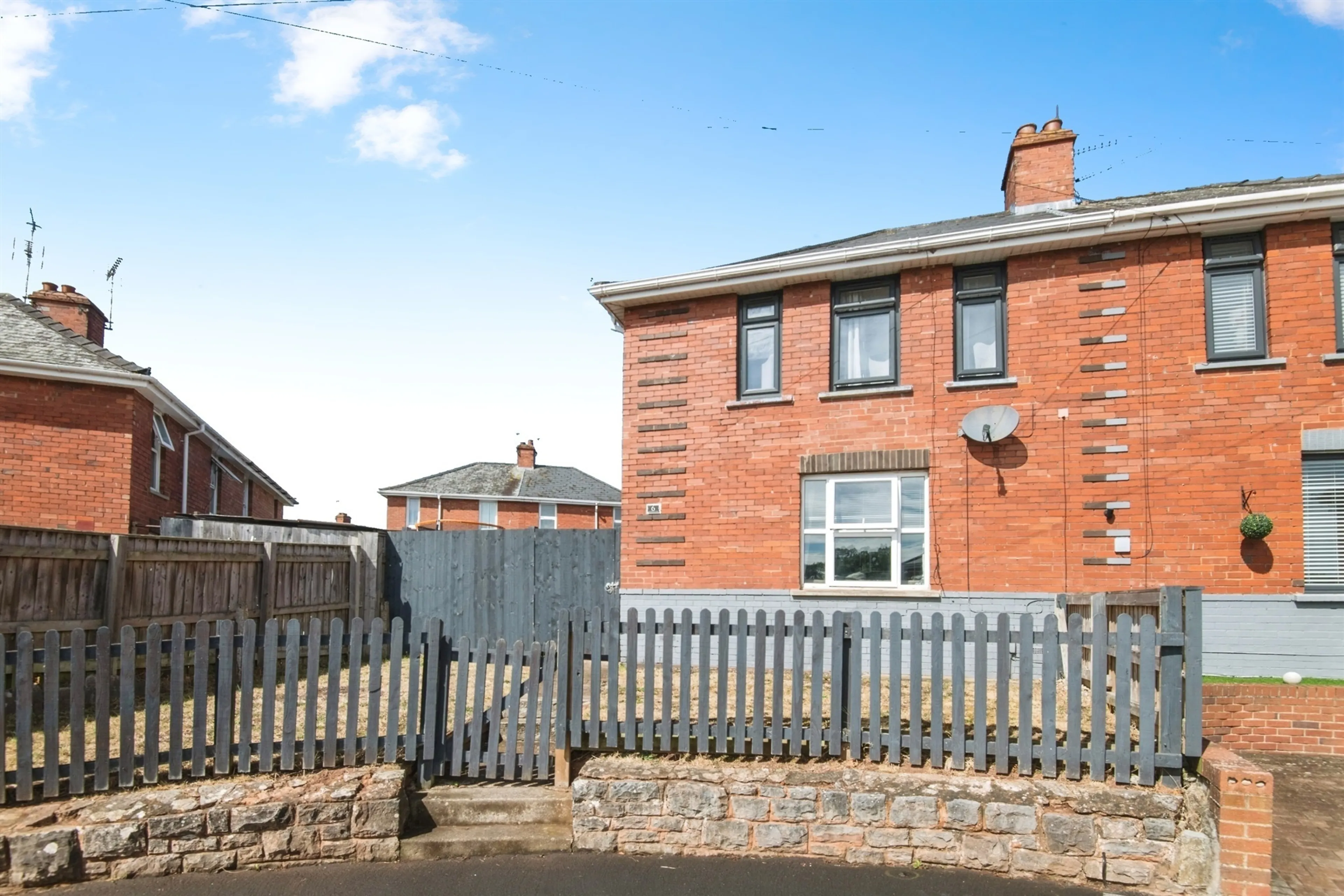 Property photo 0